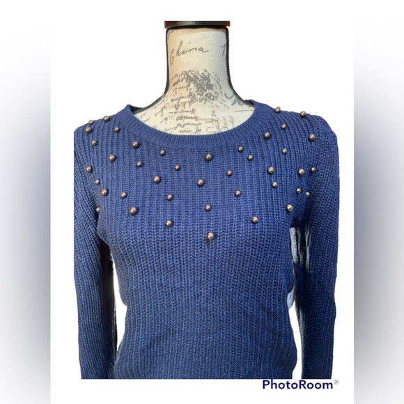 NWT a.n.a a new approach Blue Long Sleeve Pearl Knitted Sweater Small - Picture 2 of 6